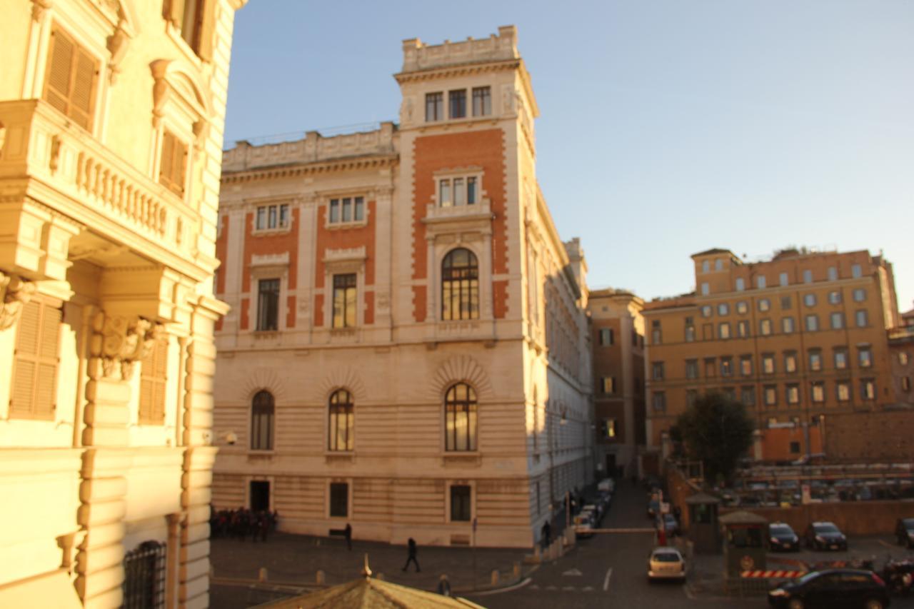 Abagnale Home Montecitorio ローマ エクステリア 写真